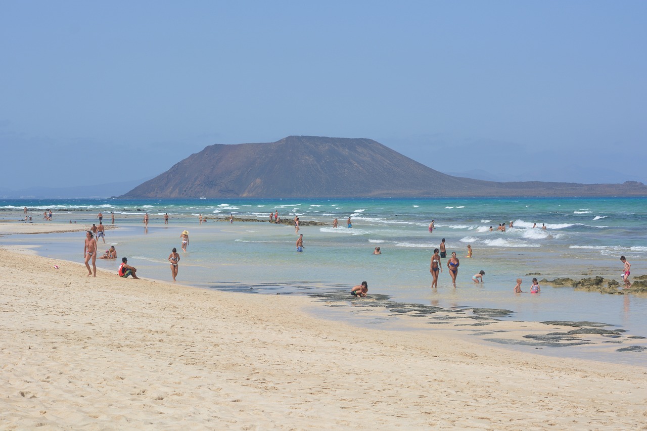 Fuerteventura: El paraíso insular que cautiva a los universitarios